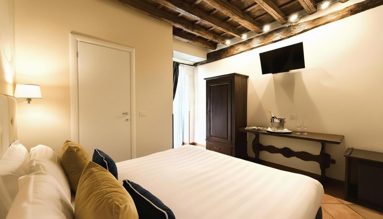 Double or Twin Room Garden View